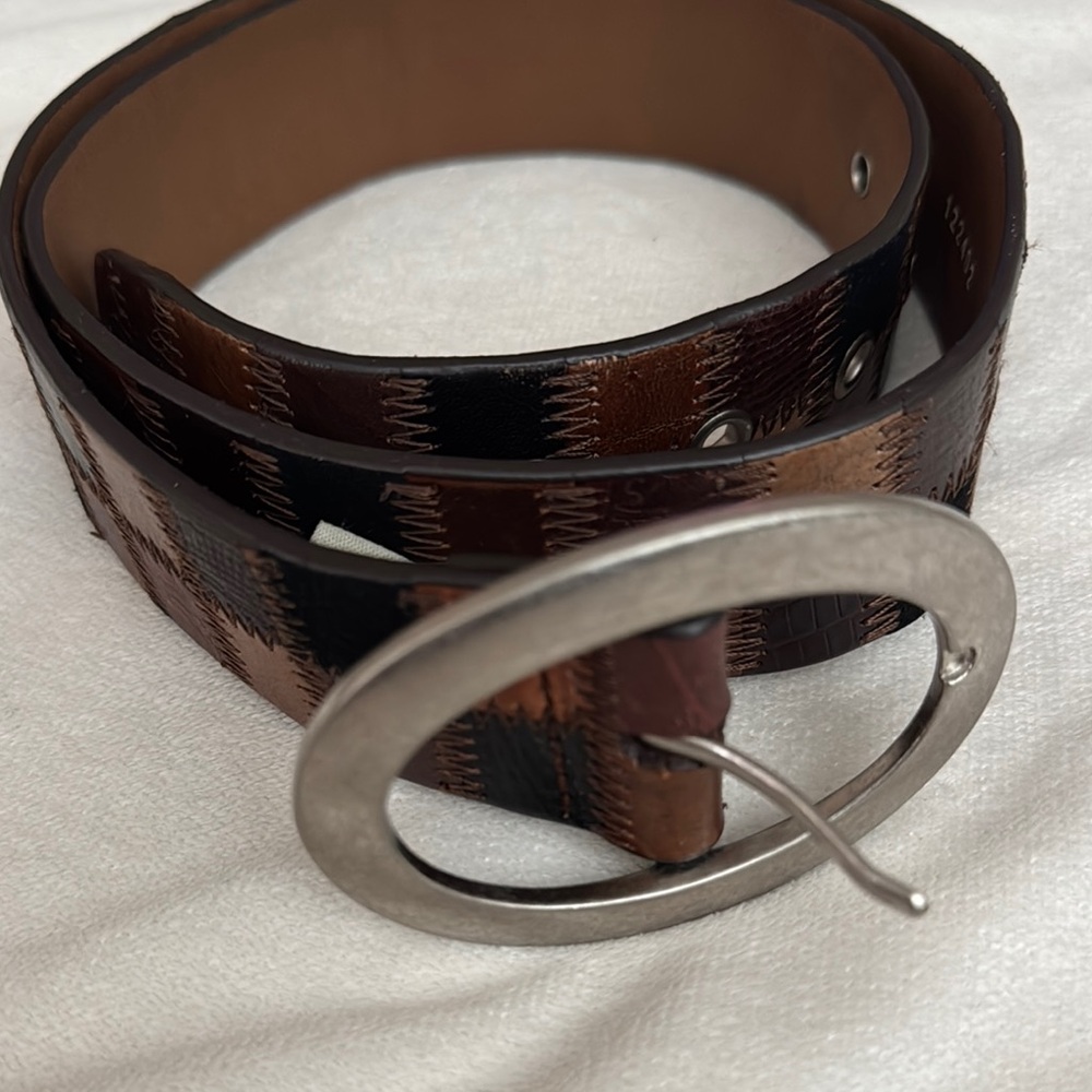 Vintage Fossil patch work genuine Leather Belt with Silver Buckle - Picture 5 of 13